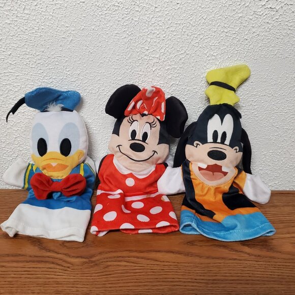Disney Cloth Hand Puppets - Lot of 3 - Minnie, Goofy and Donald - 10" Tall - Picture 1 of 5